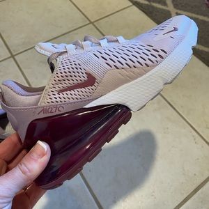 Nike air max 270 NWOB 7 Womens